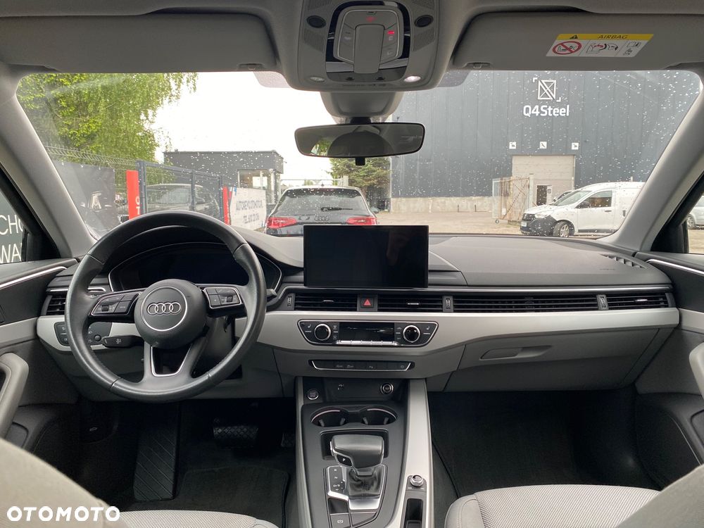 Audi A4 Limousine - 15