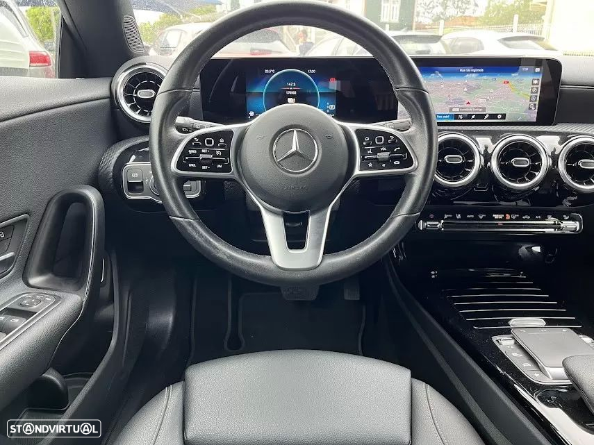 Mercedes-Benz CLA 250 e Shooting Brake Style Plus - 14