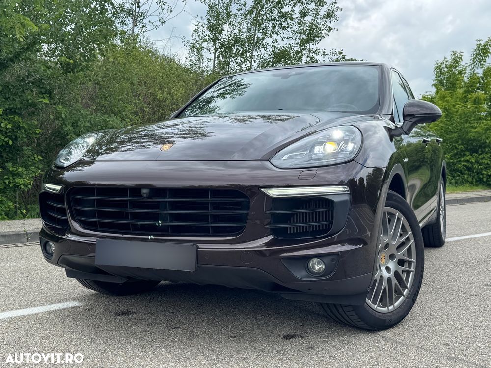 Porsche Cayenne 3.0 L - 1