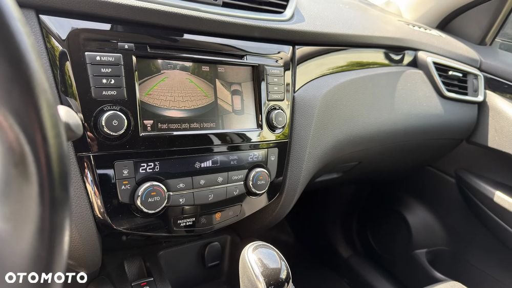 Nissan Qashqai 1.3 DIG-T N-Connecta DCT - 10
