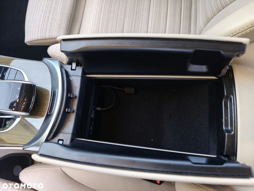 Mercedes-Benz Klasa C 200 4-Matic 7G-TRONIC - 19