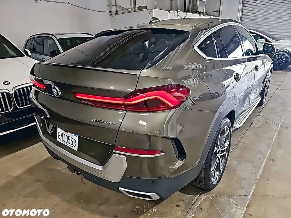 BMW X6 xDrive40i - 4