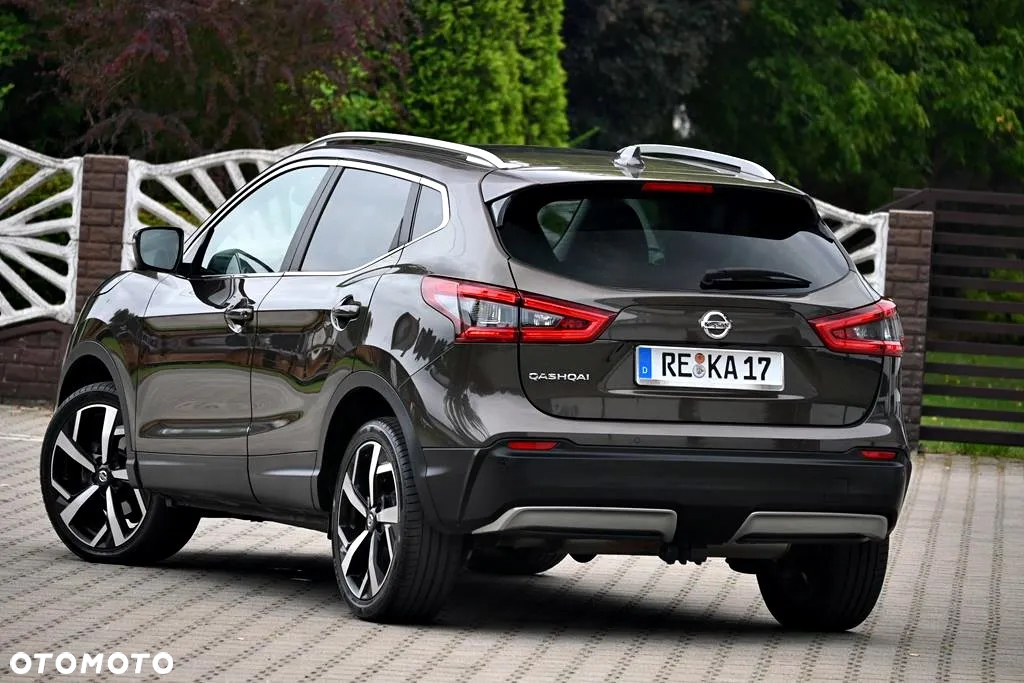 Nissan Qashqai 1.2 DIG-T Xtronic TEKNA+ - 23