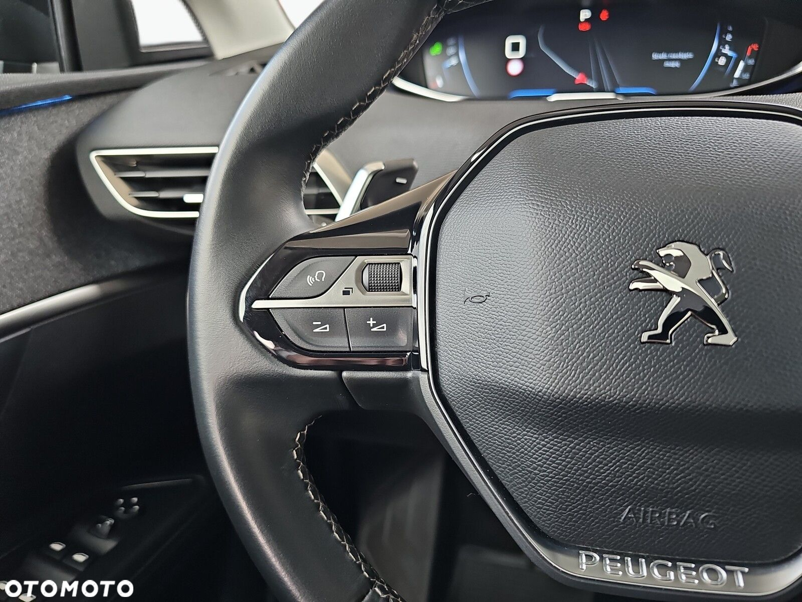 Peugeot 5008 1.6 PureTech Allure S&S EAT8 - 16