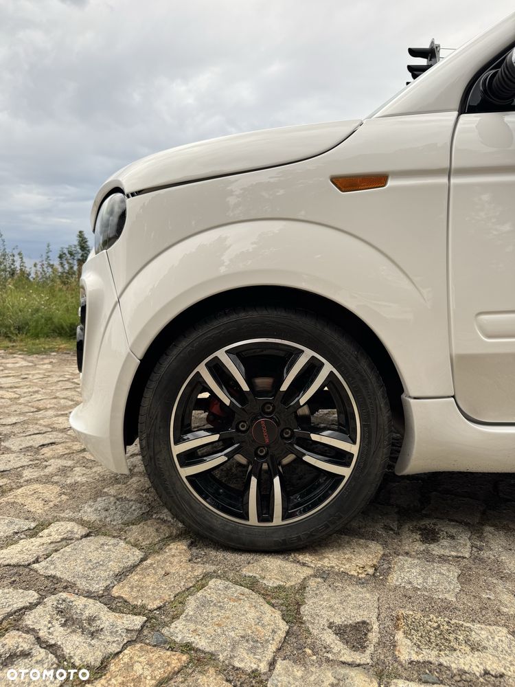 Microcar DUE - 8