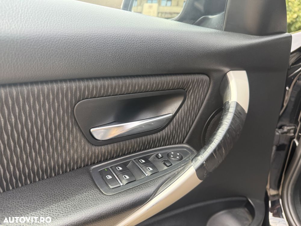 BMW Seria 3 320d Aut. Advantage - 15