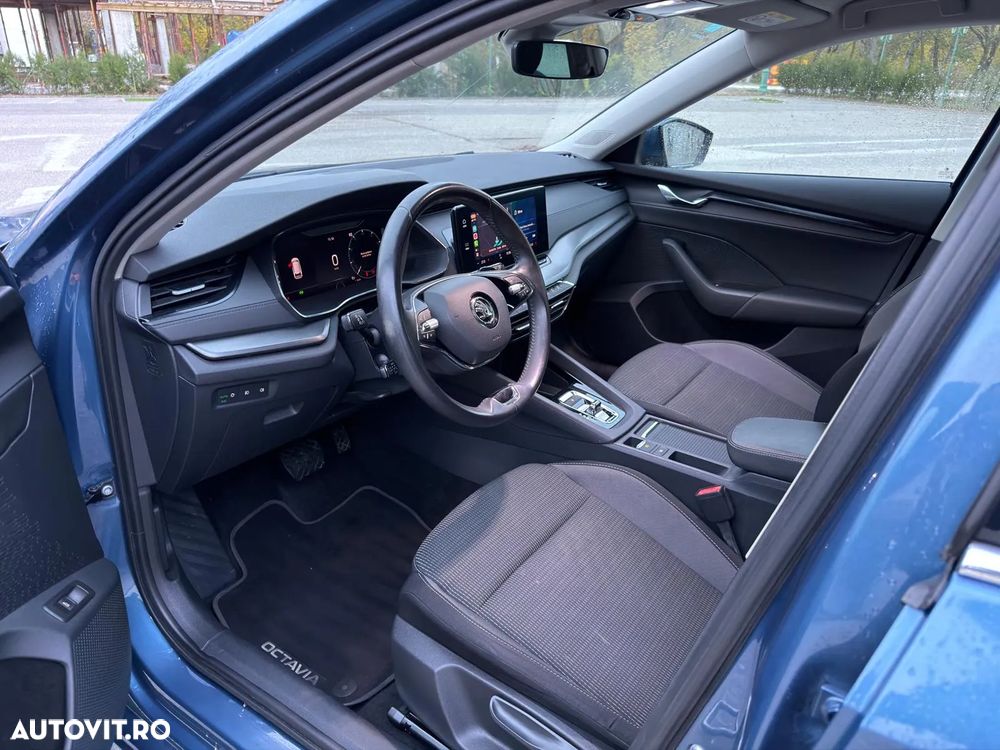 Skoda Octavia Combi 2.0 TDI DSG Ambition - 6