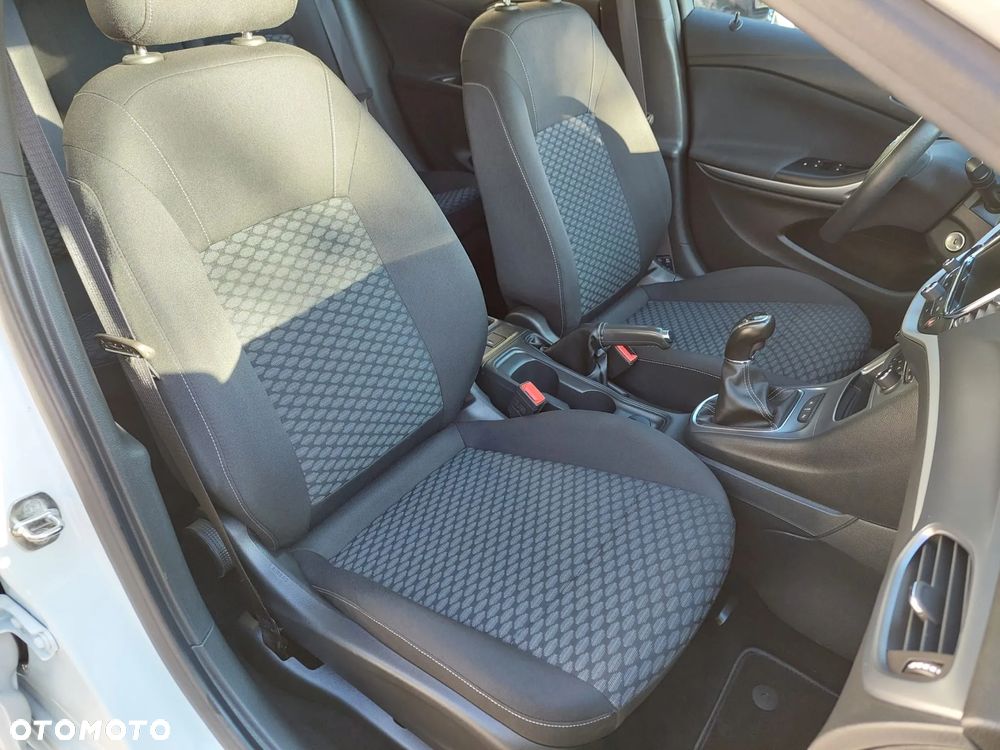 Opel Astra 1.4 Turbo Sports Tourer Innovation - 35