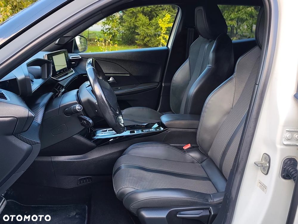 Peugeot 2008 - 25