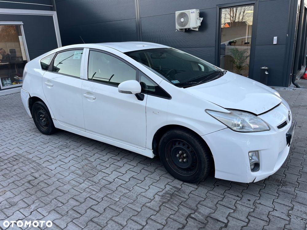 Toyota Prius 1.8 HSD Life - 9