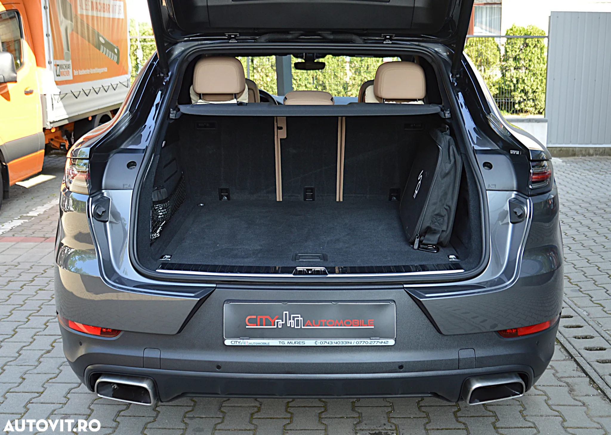 Porsche Cayenne Coupe E-Hybrid Tiptronic S Platinum Edition - 39