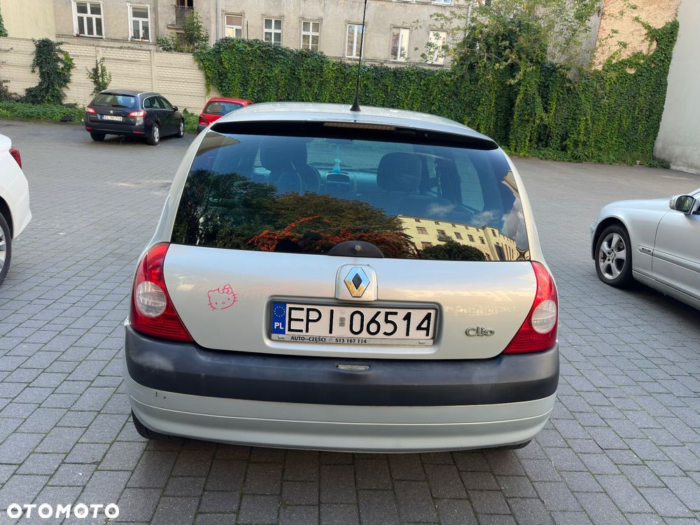 Renault Clio - 8