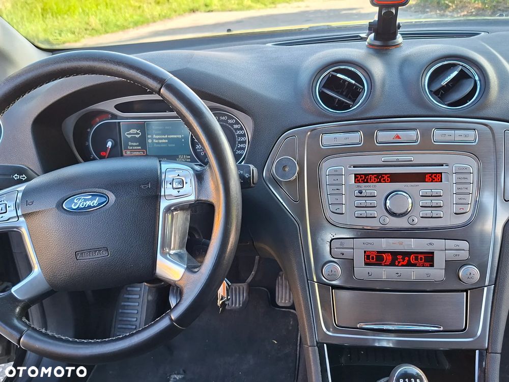 Ford Mondeo 2.0 TDCi Gold X - 15