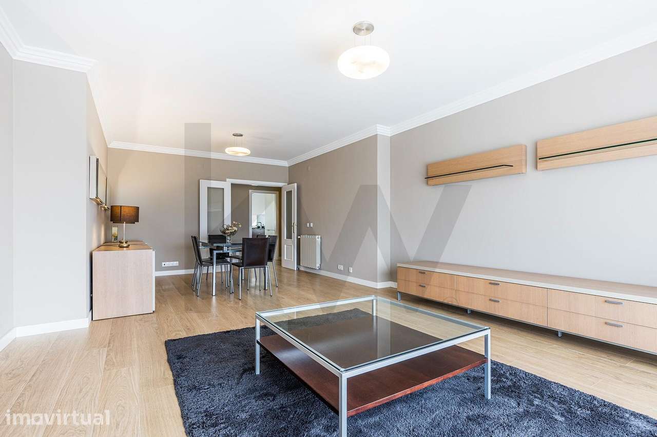 T3 com suite, varanda, 2 WC, cozinha equipada e elevador | Junto ao Ta - Grande imagem: 5/30