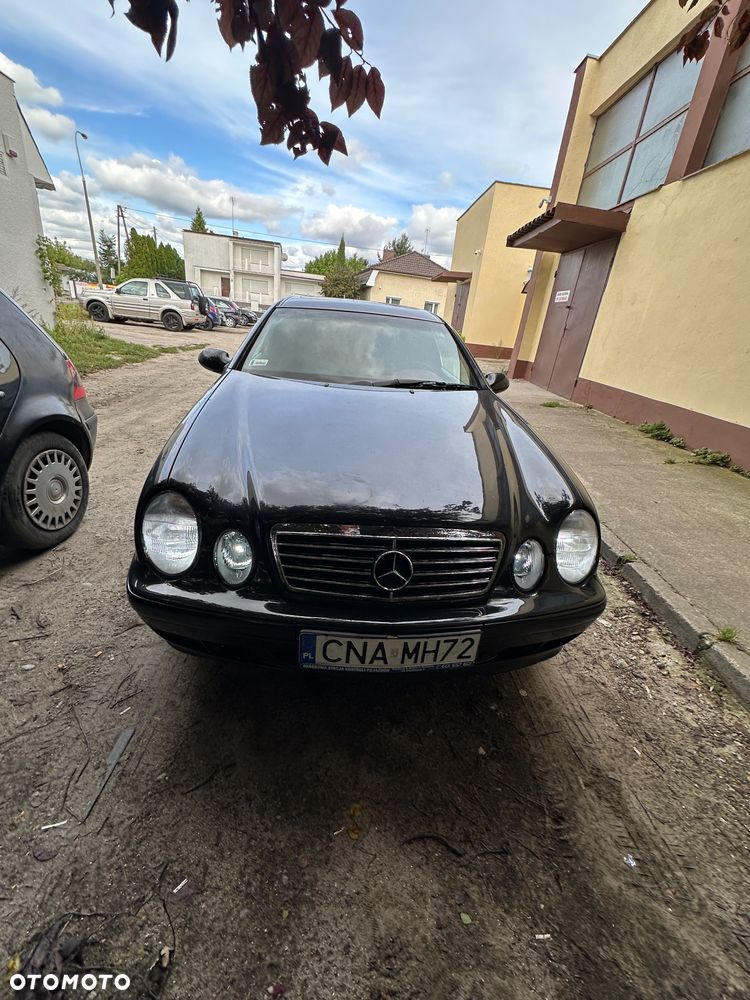 Mercedes-Benz CLK - 7