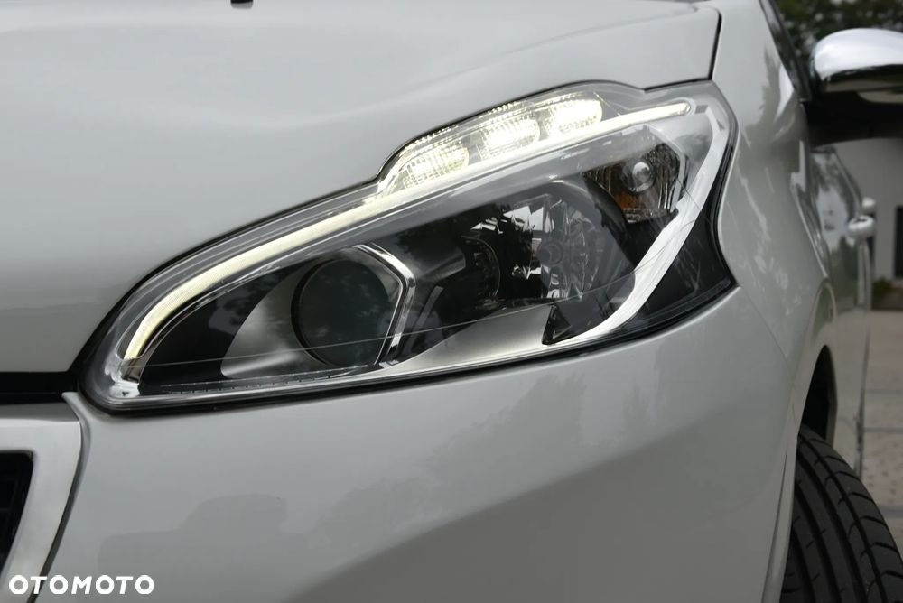 Peugeot 208 Blue-HDi 100 Stop&Start Active - 21