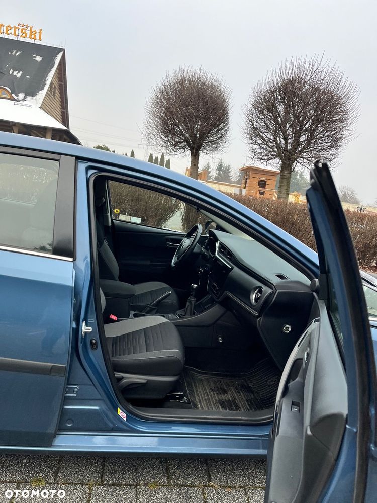 Toyota Auris 1.6 Comfort - 5