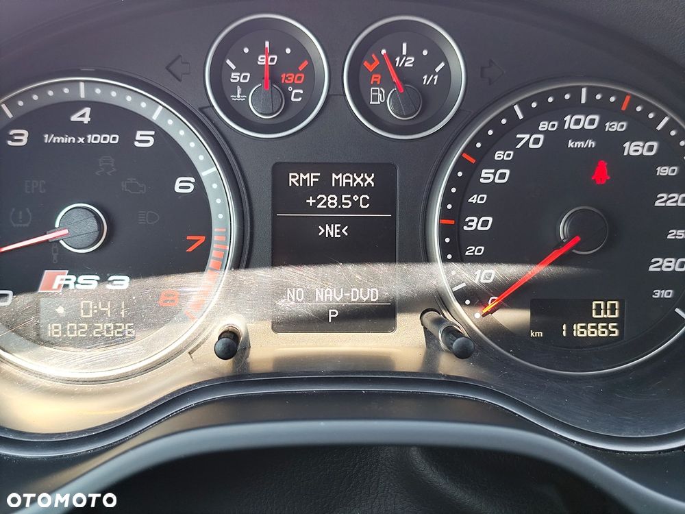 Audi RS3 Sportback Standard - 12