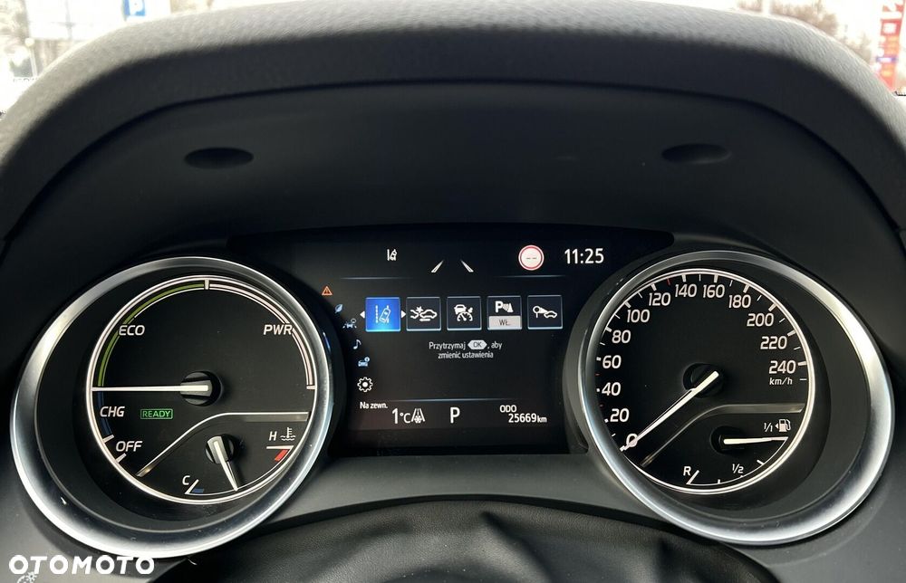 Toyota Camry 2.5 Hybrid Comfort CVT - 16