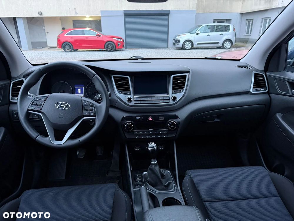 Hyundai Tucson 1.7 CRDI BlueDrive Comfort 2WD - 22