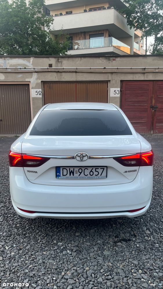 Toyota Avensis - 14