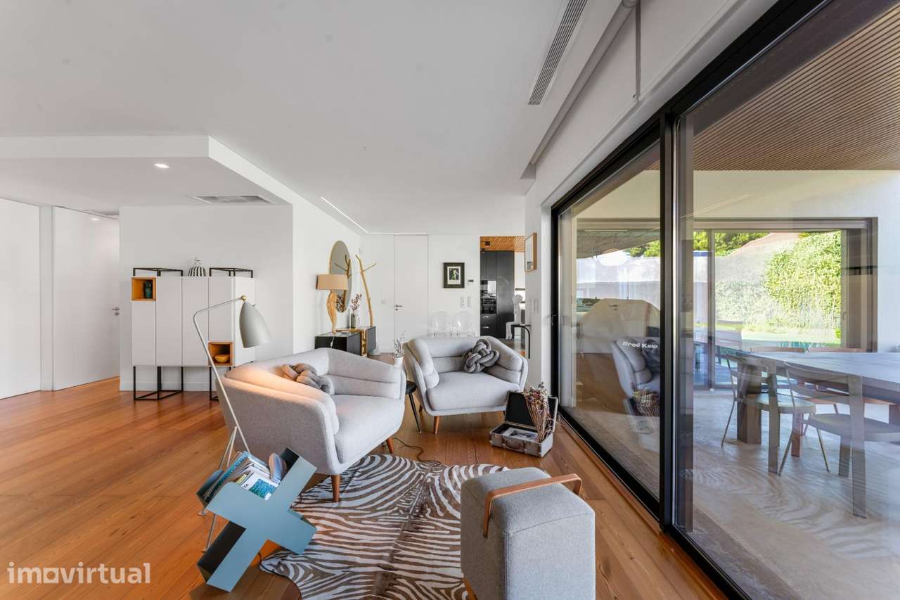 Moradia T5 Contemporânea com Piscina e Jardim | Birre, Cascais - Grande imagem: 5/50