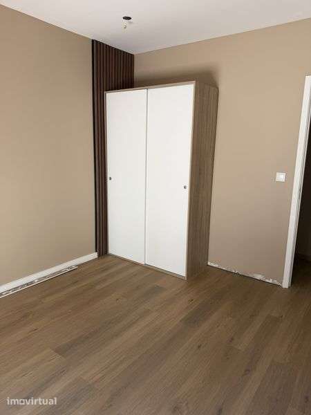 Alugo casa terrea T2 com garagem - Grande imagem: 5/8