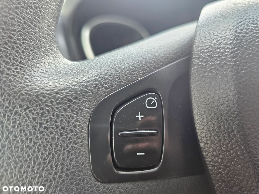 Renault TRAFIC - 12