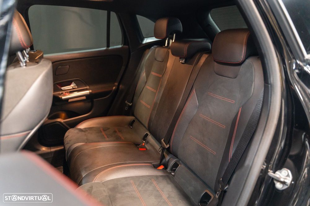 Mercedes-Benz GLA 250 e 8G-DCT AMG Line - 13