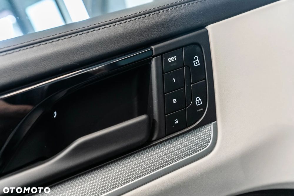 Porsche Cayenne Standard - 26