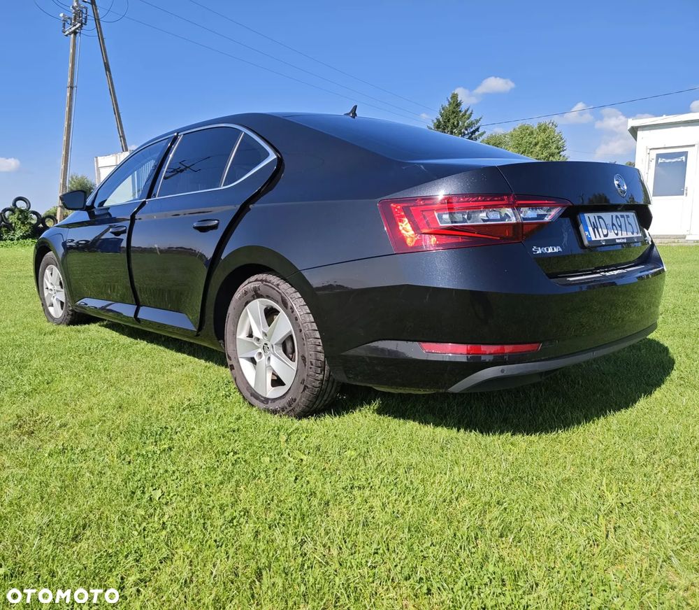 Skoda Superb 1.8 TSI Ambition DSG - 5