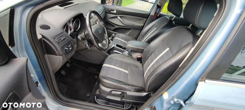Ford Kuga 2.0 TDCi Titanium - 16