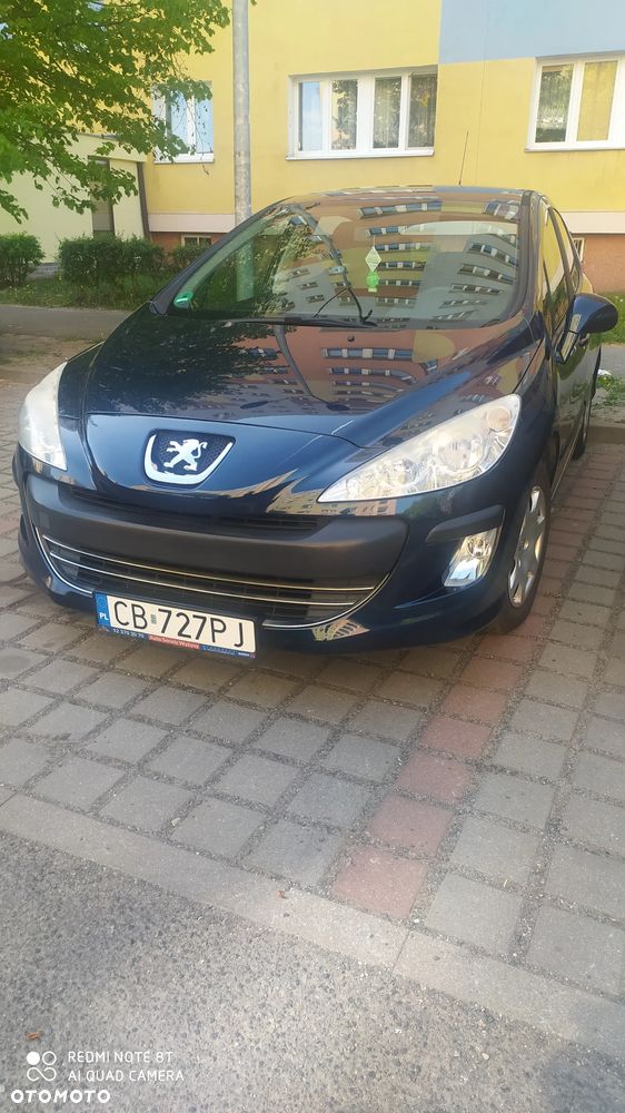 Peugeot 308 - 8
