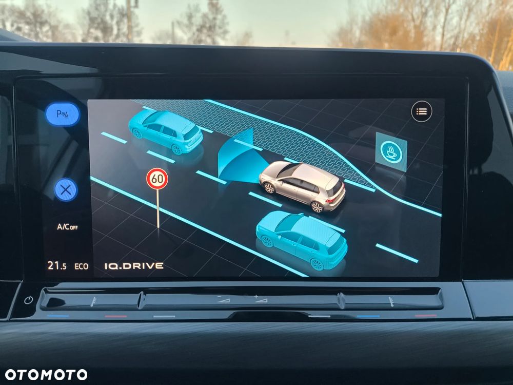 Volkswagen Golf - 29