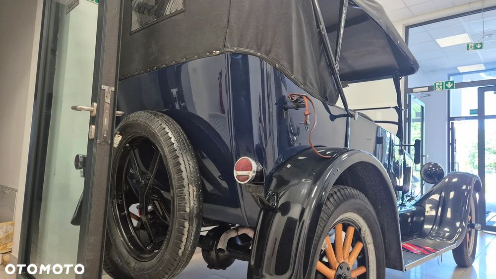 Ford Inny - 13
