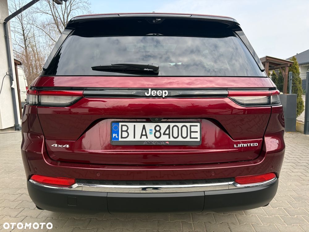 Jeep Grand Cherokee - 23