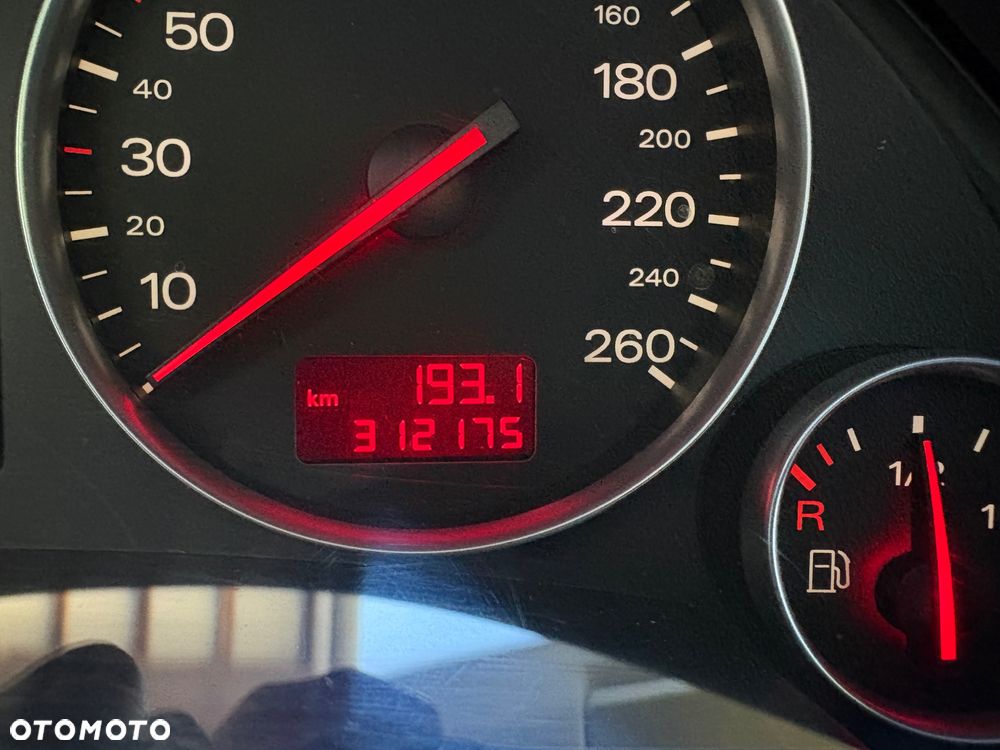 Audi A4 Limousine 1.8T - 9