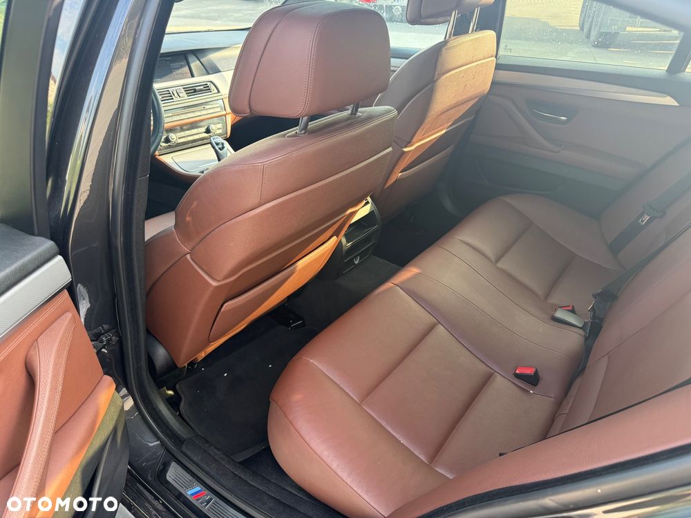 BMW Seria 5 - 12