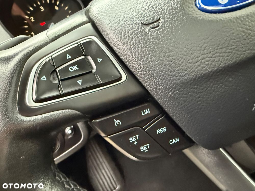 Ford Grand C-MAX - 31