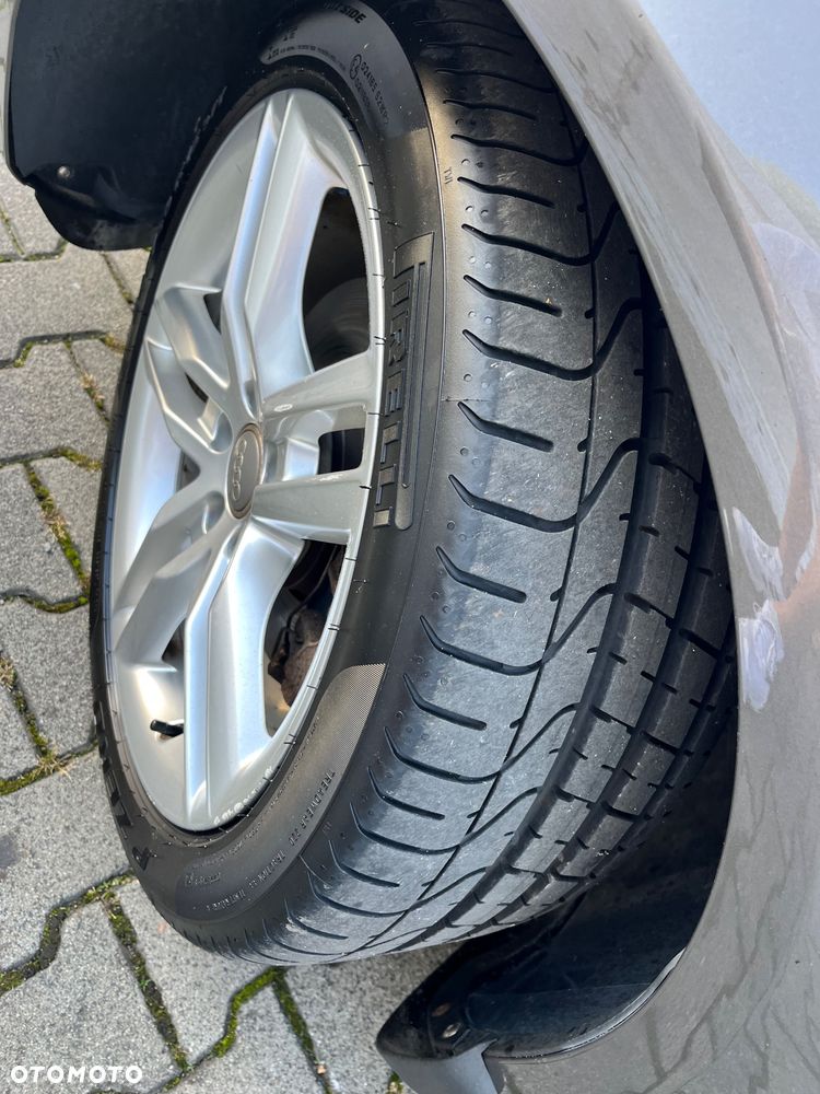 Audi A4 Avant 2.0 TDI DPF quattro S line Sportpaket - 12