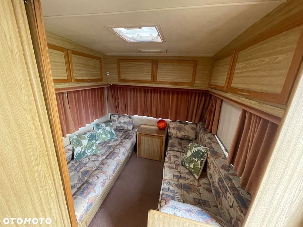 Elddis Superstorm - 12