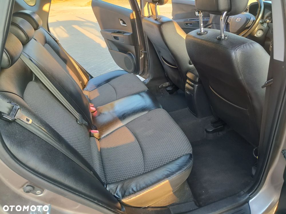 Kia Ceed Cee'd 2.0 crdi Optimum + - 11