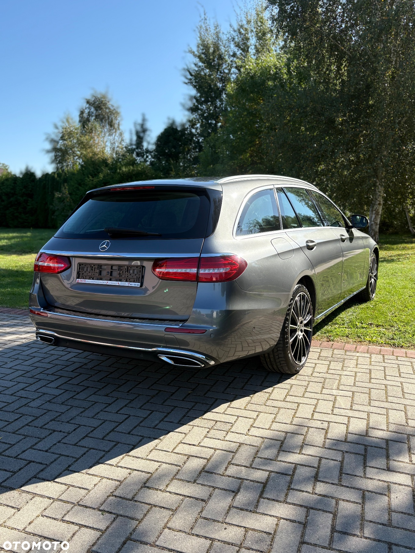 Mercedes-Benz Klasa E 220 d T 9G-TRONIC Avantgarde - 4