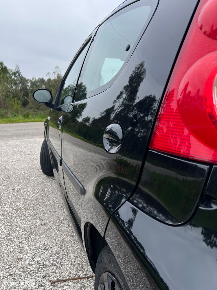 Peugeot 107 1.0 Urban - 8