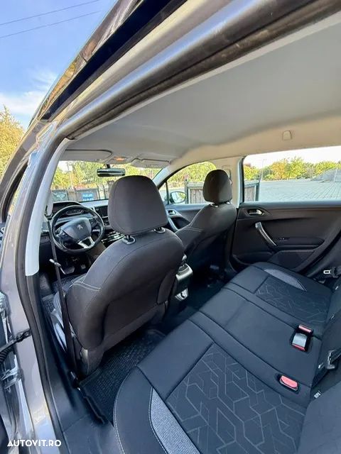 Peugeot 2008 1.2 PureTech Turbo EAT6 S&S Active - 7