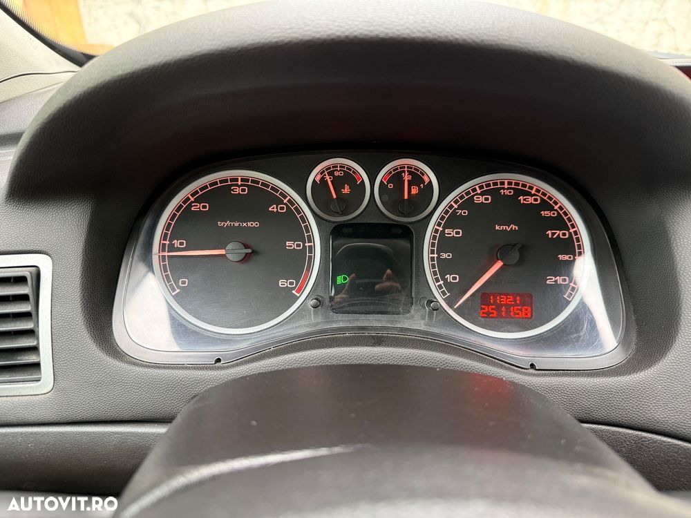 Peugeot 307 2.0HDi XSI FAP - 11