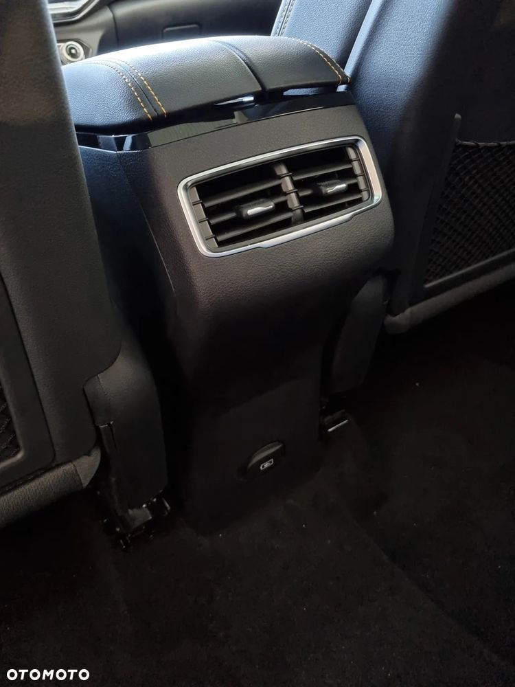 Bestune T77 1.5T Business DCT - 15