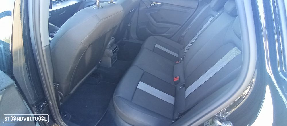 Audi A3 Sportback 30 TDI S line S tronic - 10