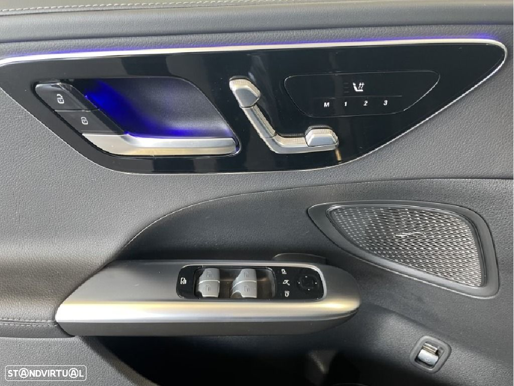 Mercedes-Benz C 300 d AMG Line - 17