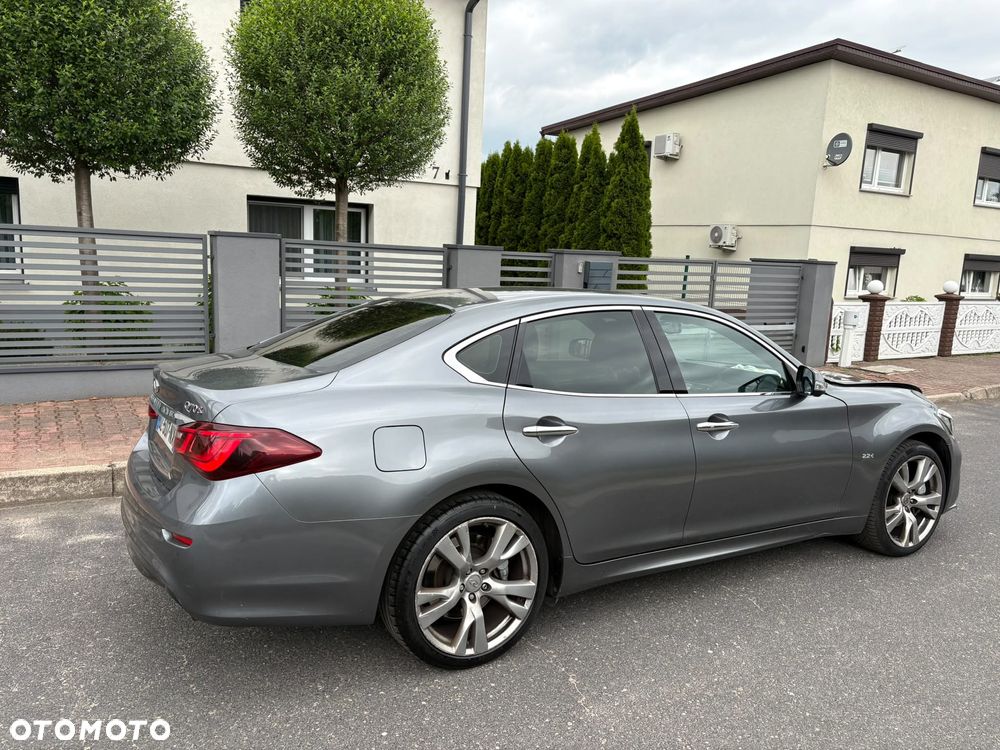 Infiniti Q70 2.2d Premium Executive - 35
